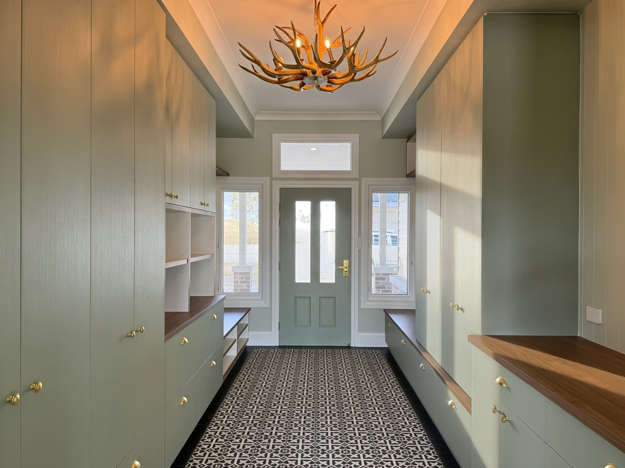 Modern kitchen interior built by Jackson Constructions